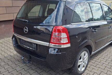 Opel Zafira 254.000 km 1.650 &euro; Bottrop 46238