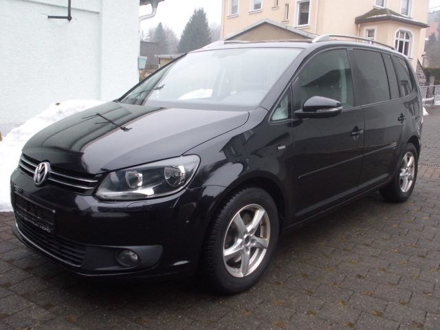 VW Touran 180.123 km 7.995 &euro; Chemnitz 09116