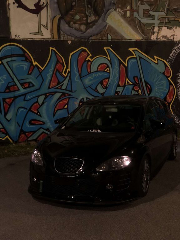 Seat Leon 215.000 km 5.500 € Burghausen 84489