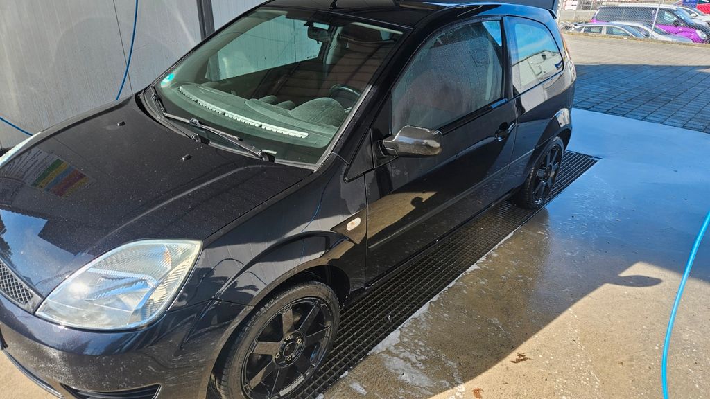 Ford Fiesta 187.000 km 1.350 &euro; Gailingen 78262