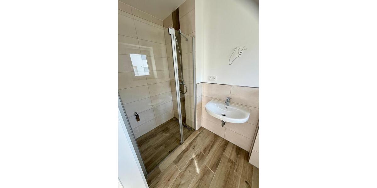 Etagenwohnung Magdeburg Ottersleben - 5 Zimmer, 130 m&sup2;, 1.750&euro; | Angebot:25438950