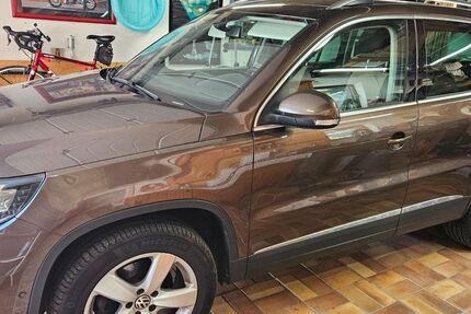 VW Tiguan 215.000 km 10.900 &euro; Düren 52355
