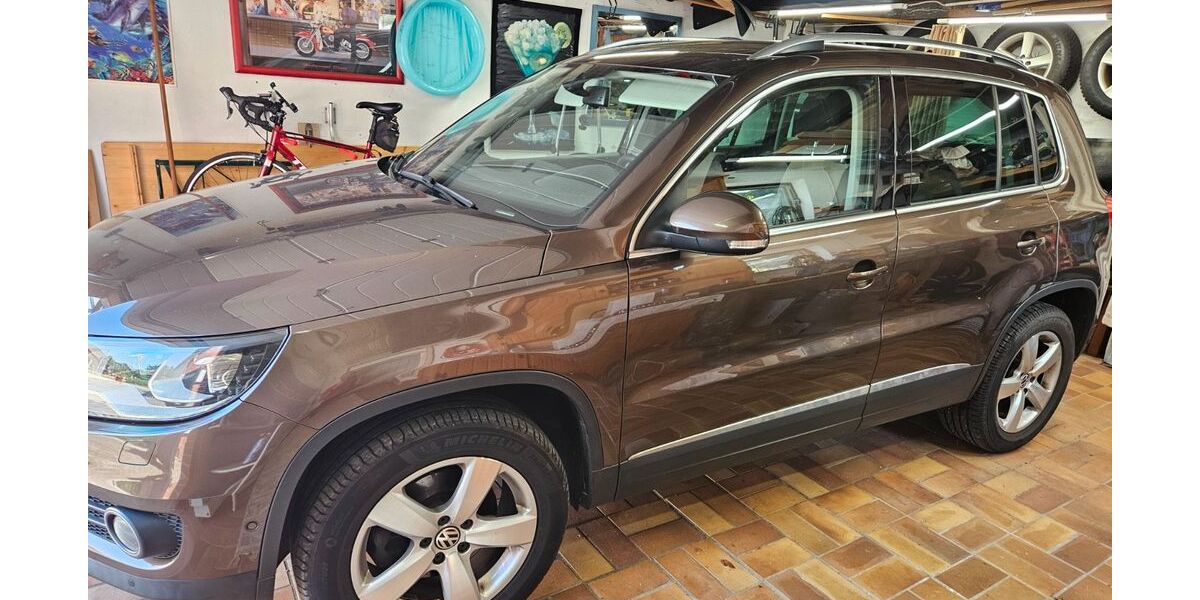 VW Tiguan 215.000 km 10.900 &euro; Düren 52355
