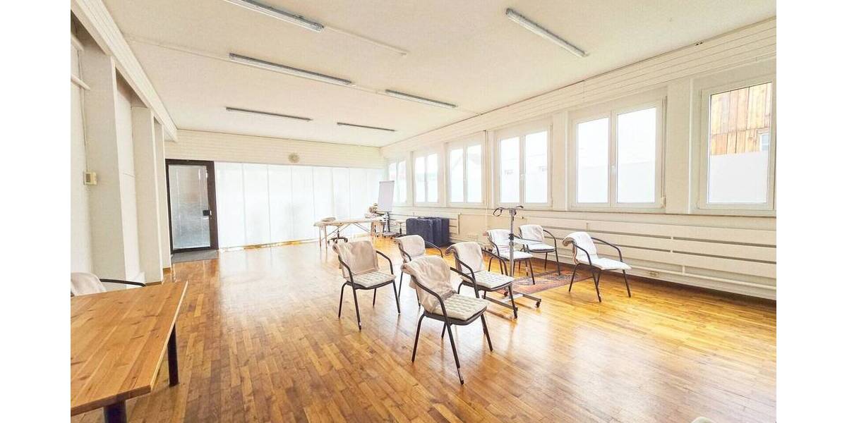 Gewerbeobjekt Reutlingen Ohmenhausen - 2 Zimmer, 90 m&sup2;, 900&euro; | Angebot:24043218