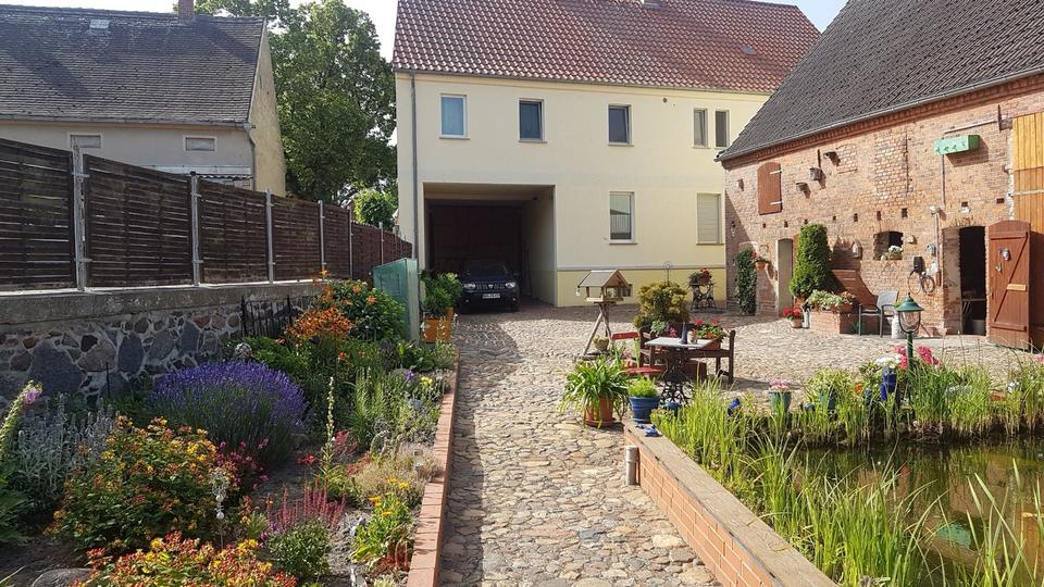 Grosses Bauernhaus mit Grundstück und Nebengelass Nähe Zerbst 5km 9 zimmer