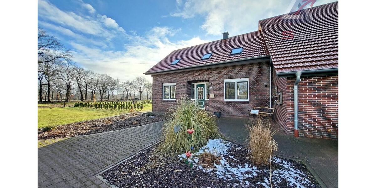Dachgeschoßwohnung Uplengen - 2 Zimmer, 66 m&sup2;, 580&euro; | Angebot:25238564