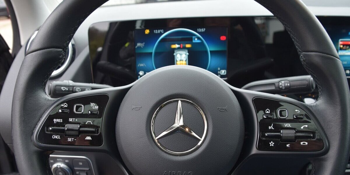 Mercedes-Benz GLA 200 d Style Aut.8G Navi*Panorama*Leder*LED* 142.165 km 22.980 &euro; Rastede 26160