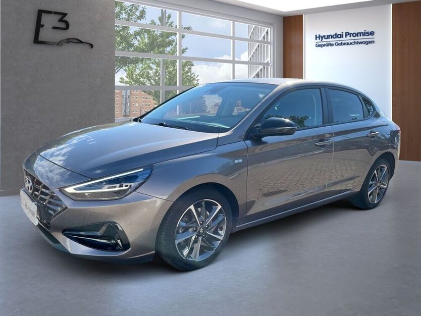 i30