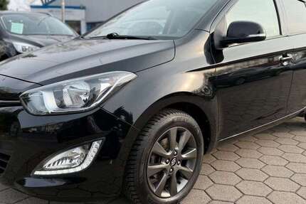 Hyundai i20 36.470 km 7.599 &euro; Elmshorn (bei Hamburg) 25335