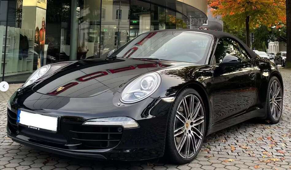911