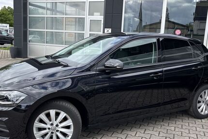VW Polo 61.605 km 13.490 &euro; Moers 47445
