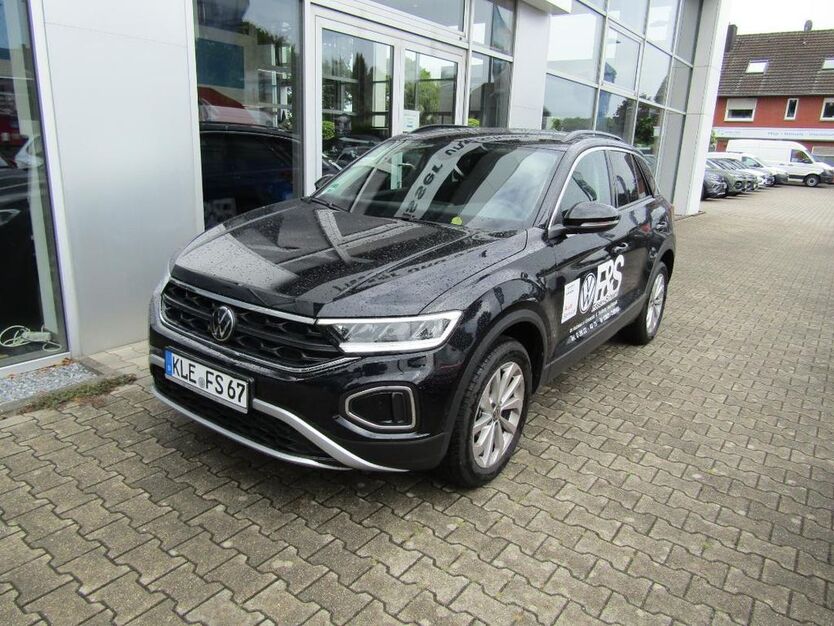 VW T-Roc 5.555 km 29.850 € Emmerich am Rhein 46446