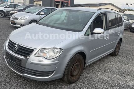 VW Touran 277.000 km 2.699 &euro; Lich 35423