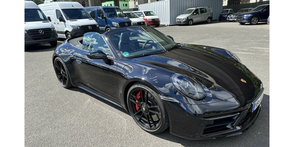 Porsche 911 Carrera 4 GTS Cabriolet 11.803 km 165.410 &euro; Mainz 55122