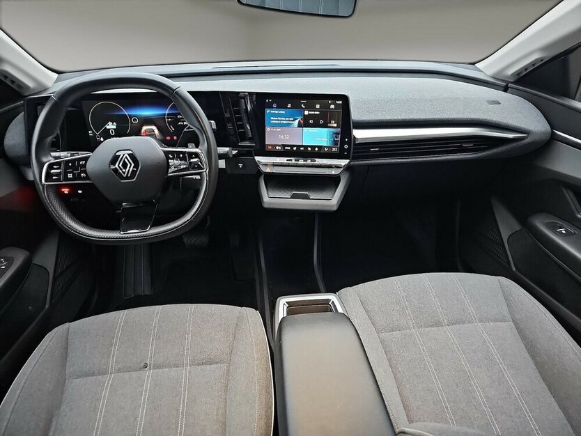 Renault Megane E-Tech Electric Equilibr+ 16300 .- Netto 21.313 km 19.397 € Schwalbach/Taunus 65824