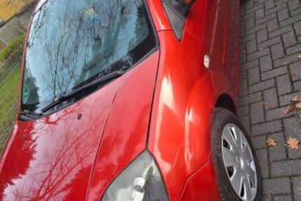 Ford Fiesta 155.000 km 1.990 &euro; Duisburg 47179