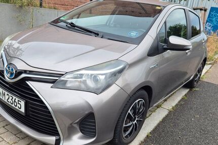 Toyota Yaris 61.500 km 10.500 &euro; Berlin 12355