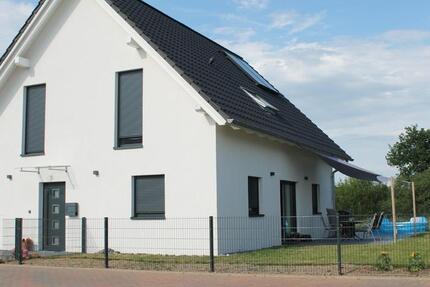 Neuwertiges EFH am Feldrand – ruhig & sofort verfügbar 7 zimmer