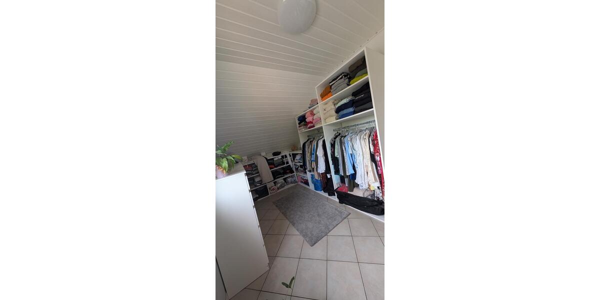 Etagenwohnung Waldsee - 3 Zimmer, 92 m&sup2;, 350.000&euro; | Angebot:26646097
