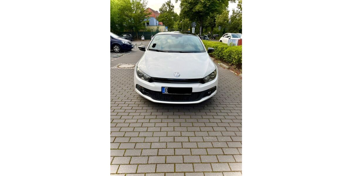 VW Scirocco 97.000 km 10.500 &euro; Berlin 12105