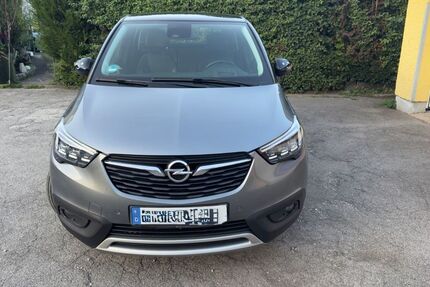 Opel Crossland (X) 97.678 km 9.400 &euro; Bad Reichenhall 83435