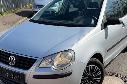 VW Polo 183.000 km 1.699 &euro; Frankfurt am Main 65933