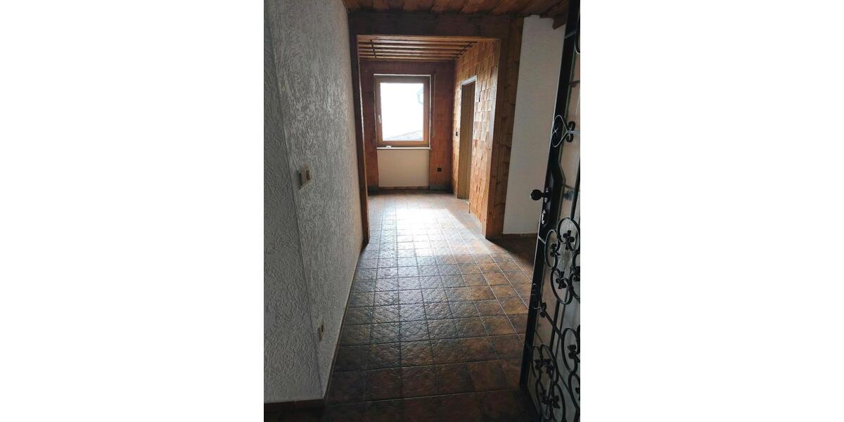 Etagenwohnung Freudenberg - 5 Zimmer, 120 m&sup2;, 820&euro; | Angebot:26249088