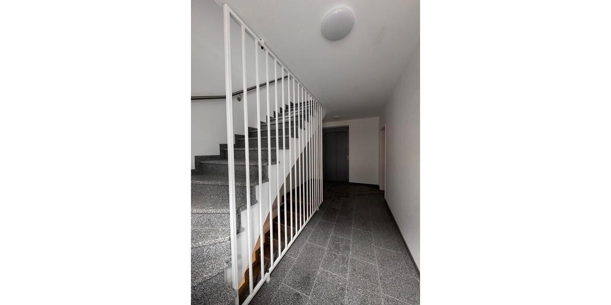 Etagenwohnung Duisburg Mittelmeiderich - 4 Zimmer, 93 m&sup2;, 1.150&euro; | Angebot:26652868