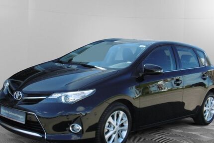 Toyota Auris 40.000 km 11.230 &euro; Templin 17268