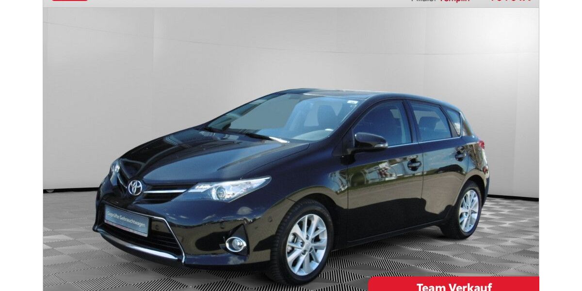 Toyota Auris 40.000 km 11.230 &euro; Templin 17268