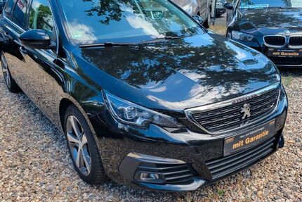 Peugeot 308 82.526 km 12.000 &euro; Potsdam 14480