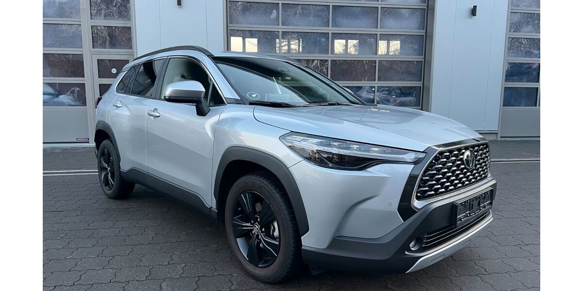 Toyota Corolla Cross 9.200 km 28.870 &euro; Kiel 24109