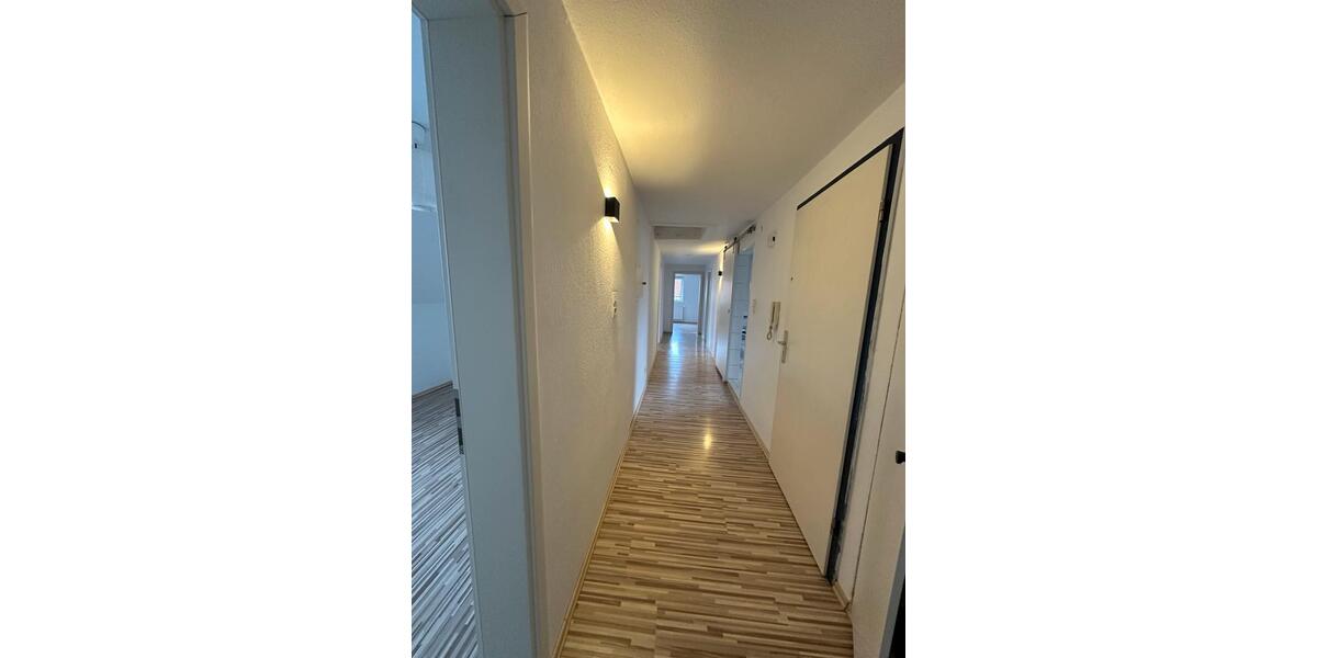 Dachgeschoßwohnung Burgdorf - 3 Zimmer, 65 m&sup2;, 128.700&euro; | Angebot:26348096