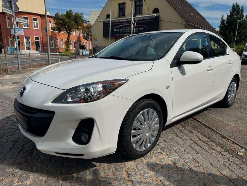 Mazda 3 38.000 km 11.990 € Berlin 12107