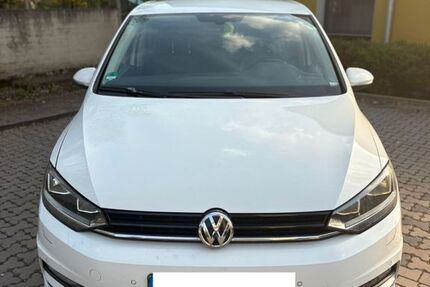 VW Touran 260.000 km 8.900 &euro; Allersberg 90584