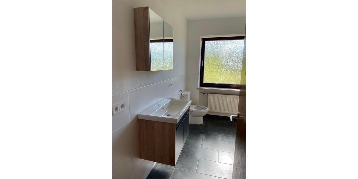 Helle Wohnung zu vermieten , 84m2, Schwarzhofen 2 zimmer