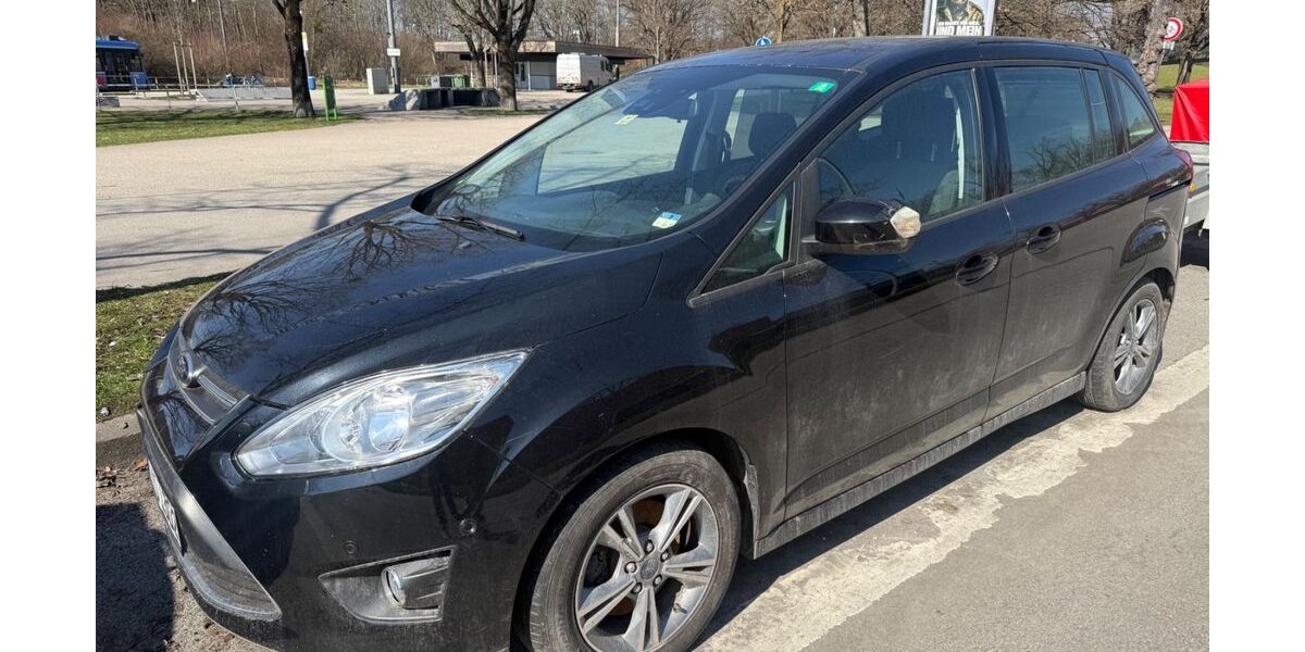 Ford Grand C-Max 136.000 km 4.990 &euro; München 80333