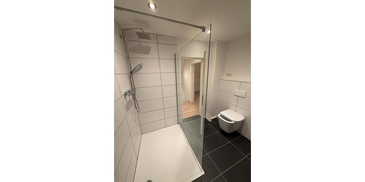 Schönes Haus frisch saniert - Erstbezug 4 zimmer