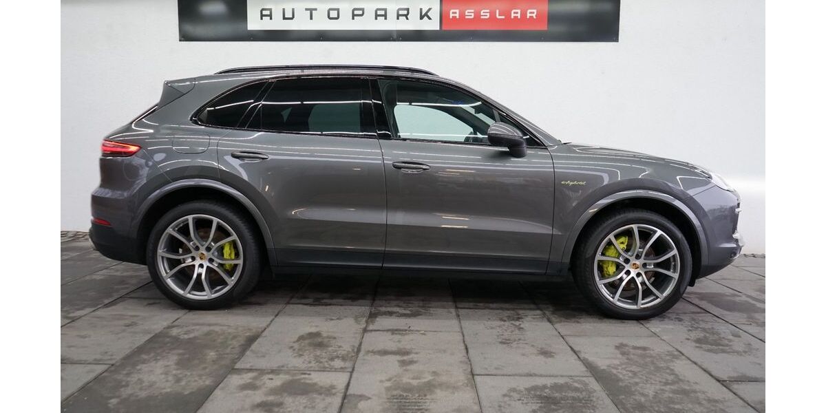 Porsche Cayenne 89.900 km 54.880 &euro; Asslar 35614