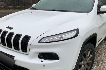 Jeep Cherokee 156.000 km 19.500 &euro; Andechs 82346