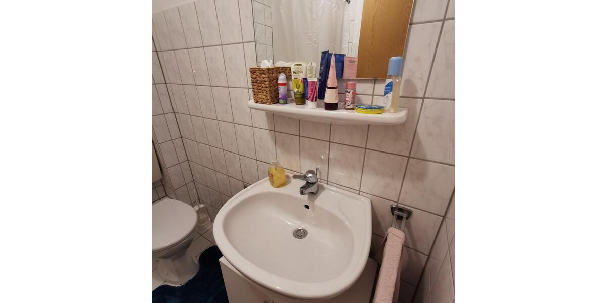 Dachgeschoßwohnung Bad Laasphe - 1 Zimmer, 23 m&sup2;, 300&euro; | Angebot:25164078