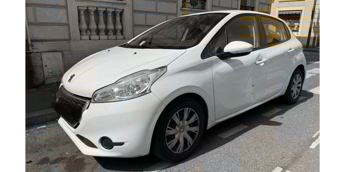 Peugeot 208 248.500 km 3.900 &euro; Neuenburg am rhein 79395