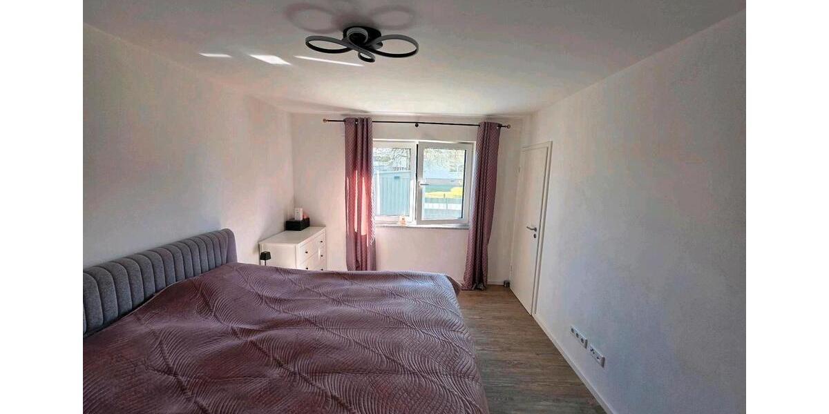 Erdgeschoßwohnung Schwandorf - 3 Zimmer, 101 m&sup2;, 399.000&euro; | Angebot:26372899