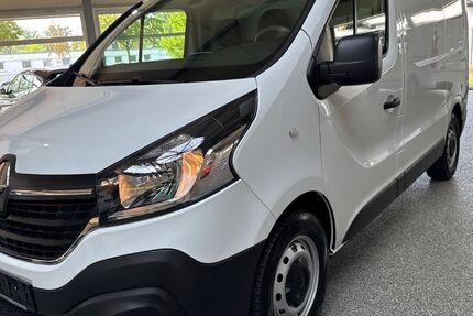 Renault Trafic 75.012 km 18.780 &euro; Troisdorf 53842