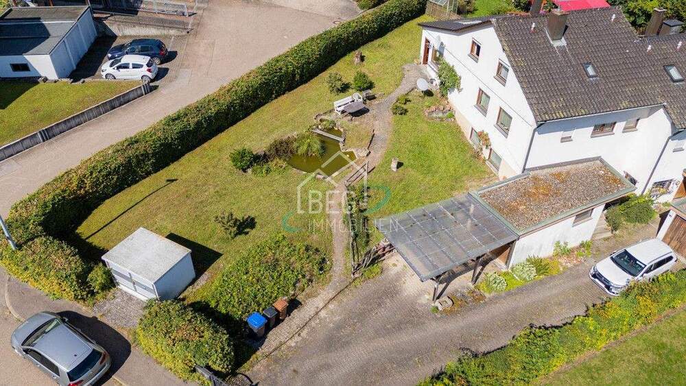 Doppelhaushälfte mit großem Garten in ruhiger Wohnlage 4 zimmer