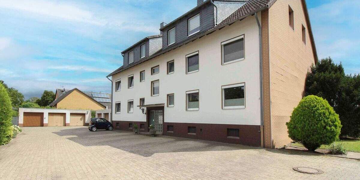 Ruhige 3 Zimmer Dach-Geschosswohnung (Sanierungsbedürftig) in Schulenburg 3 zimmer