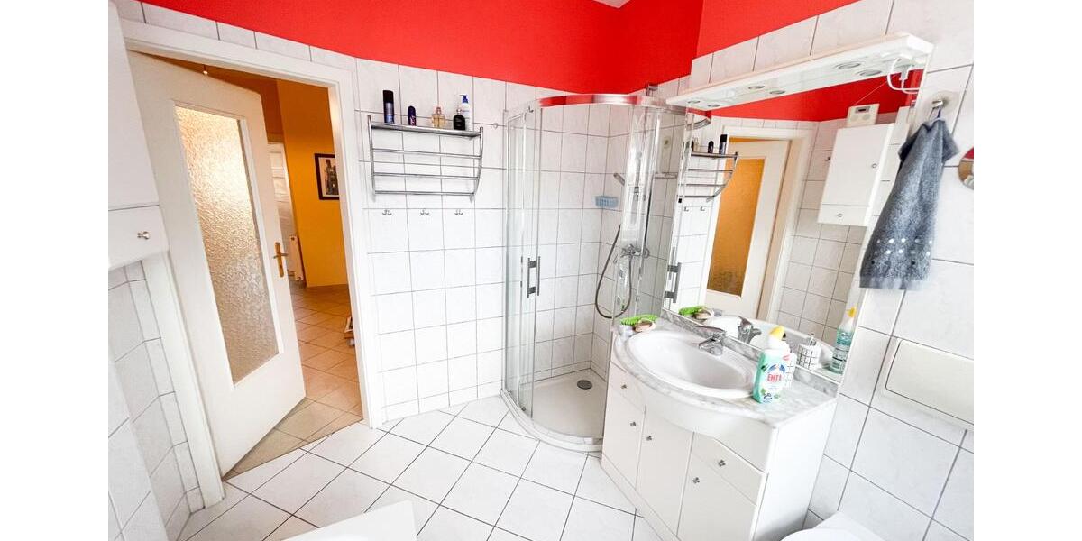 Hochparterre Frankfurt (Oder) - 4 Zimmer, 121 m&sup2;, 290.000&euro; | Angebot:25929448