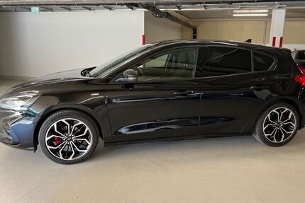 Ford Focus 21.000 km 22.390 € Trier 54292