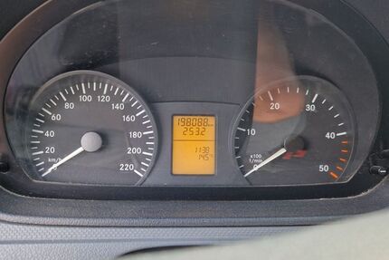 Mercedes-Benz Viano 198.000 km 5.500 € Waging 83329