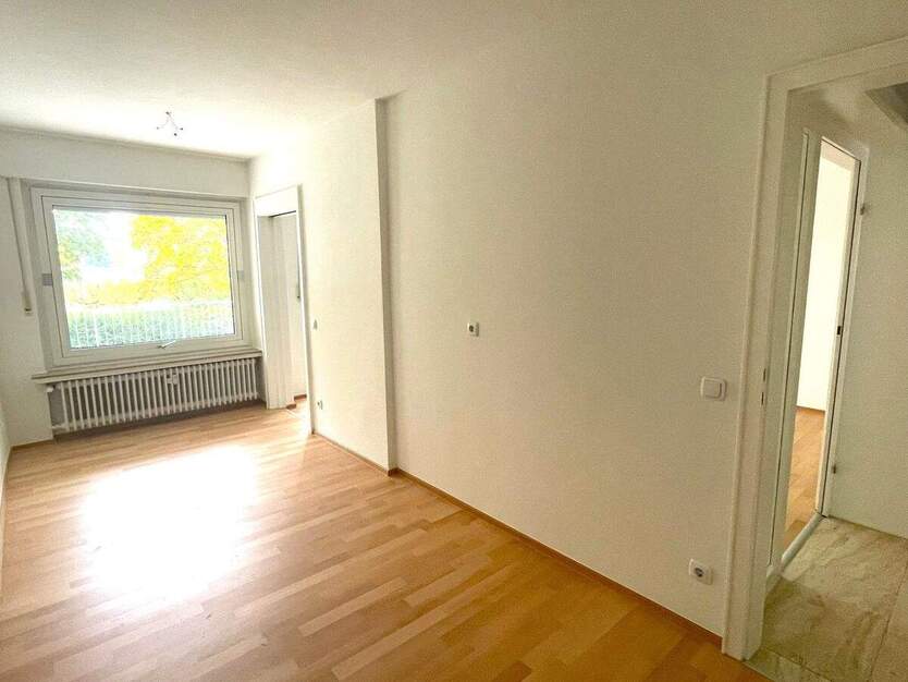 TOP-Lage mit Rheinblick in Bonn-Beuel: Helle 2-Zimmer-Wohnung mit großem Terrassenbalkon 2 zimmer